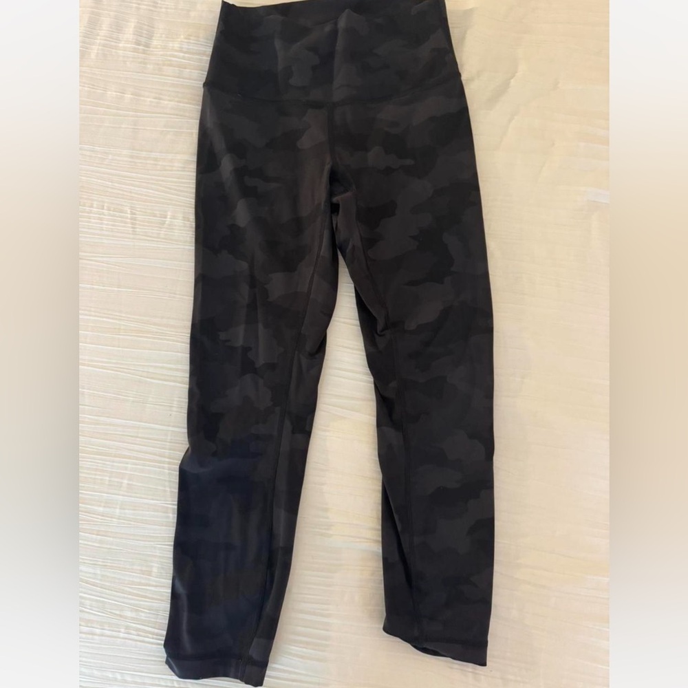 Lululemon Camo Leggings (25in)